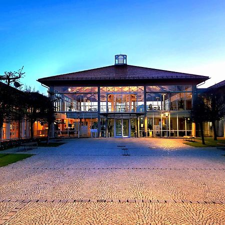 Hotel Sportschule Oberhaching Zewnętrze zdjęcie